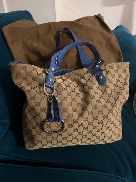 Gucci Handbags - AUTHENTIC Gucci Beige GG Supreme Canvas Icon Bit Tote with dust bag